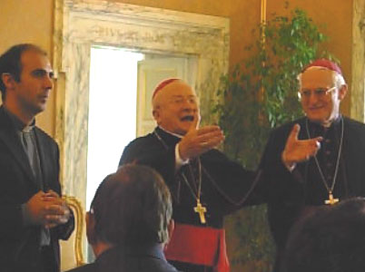 Nella foto il saluto del Cardinale Antonelli alla comunità di Retrouvaille